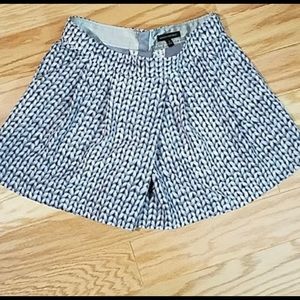 Banana republic: Skorts